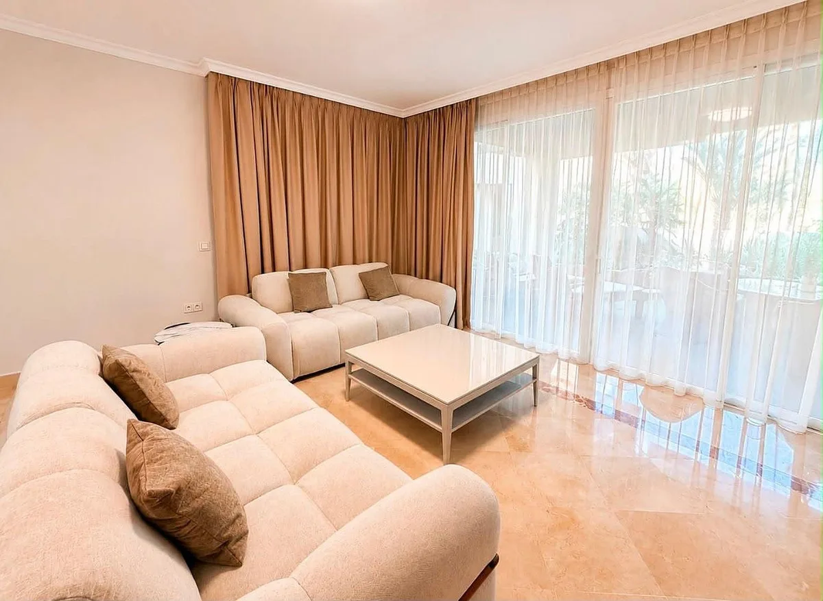 3-Bedroom Apartment in San Pedro de Alcántara 3