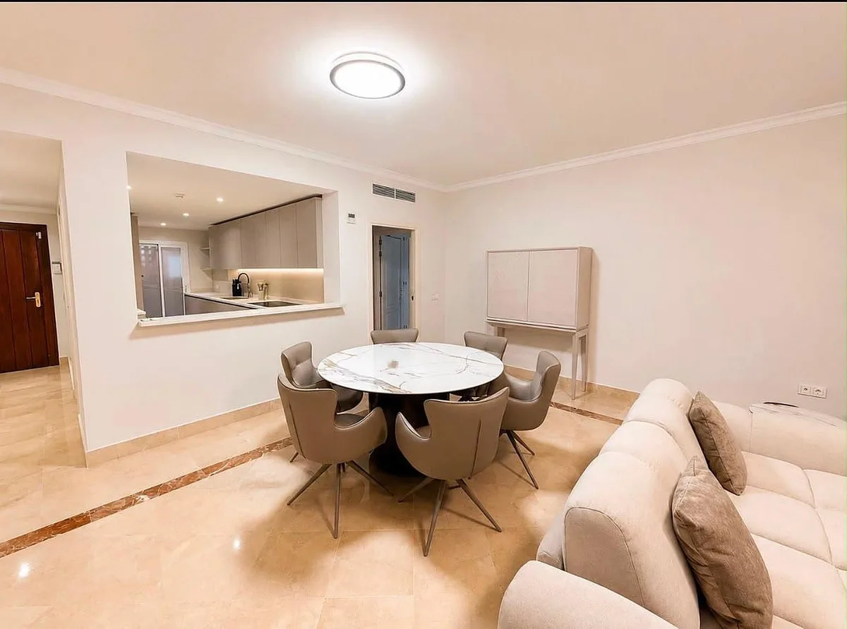 3-Bedroom Apartment in San Pedro de Alcántara 4