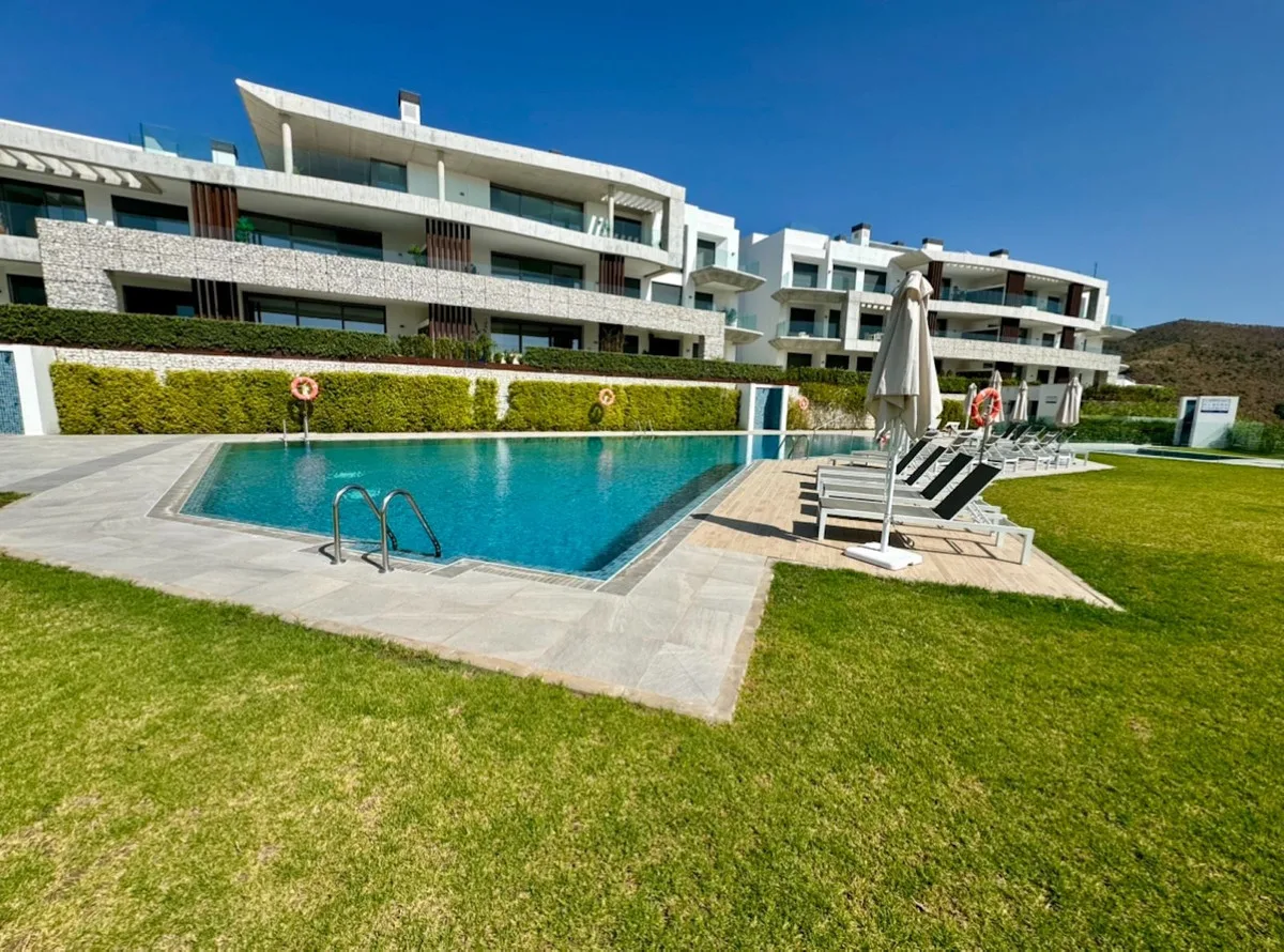2-Bedroom Apartment in La Quinta Main