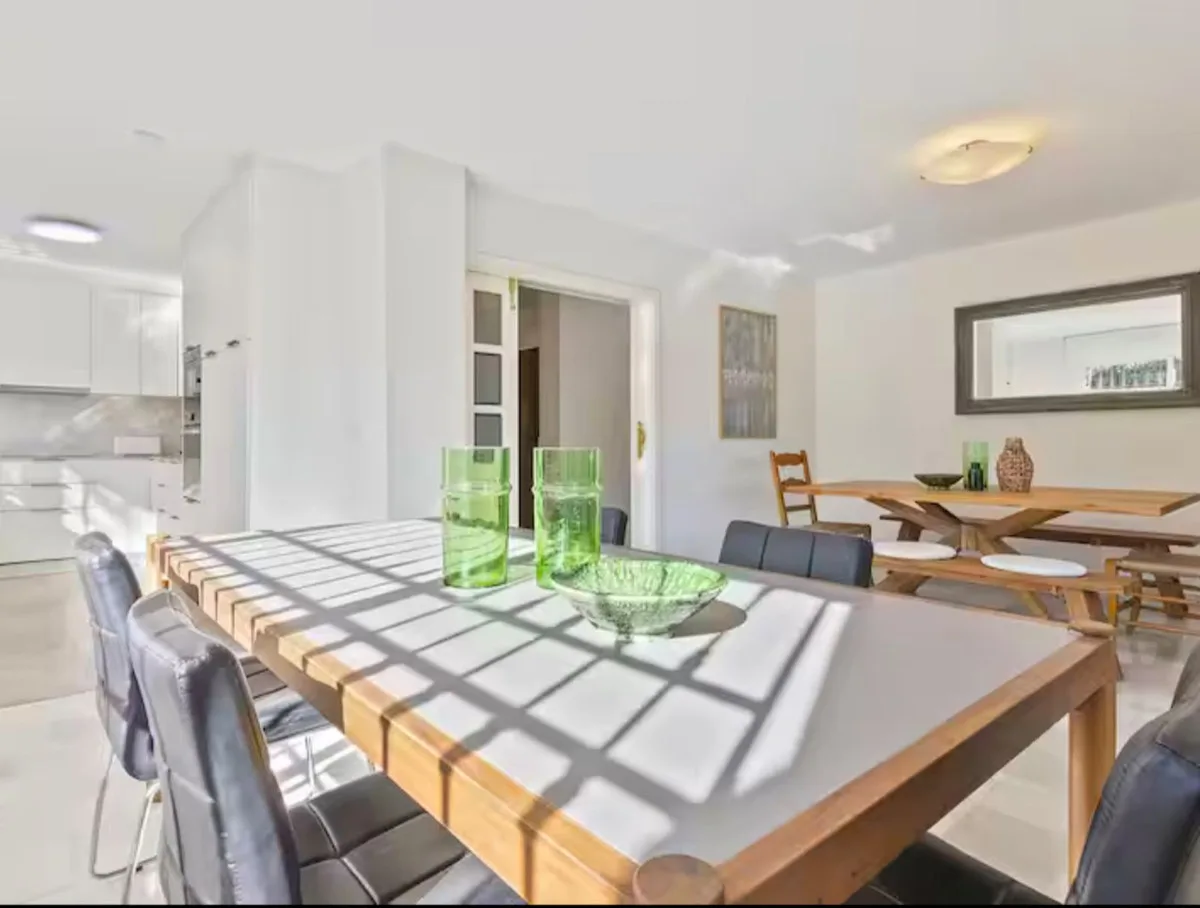 6-Bedroom Villa in Elviria 4