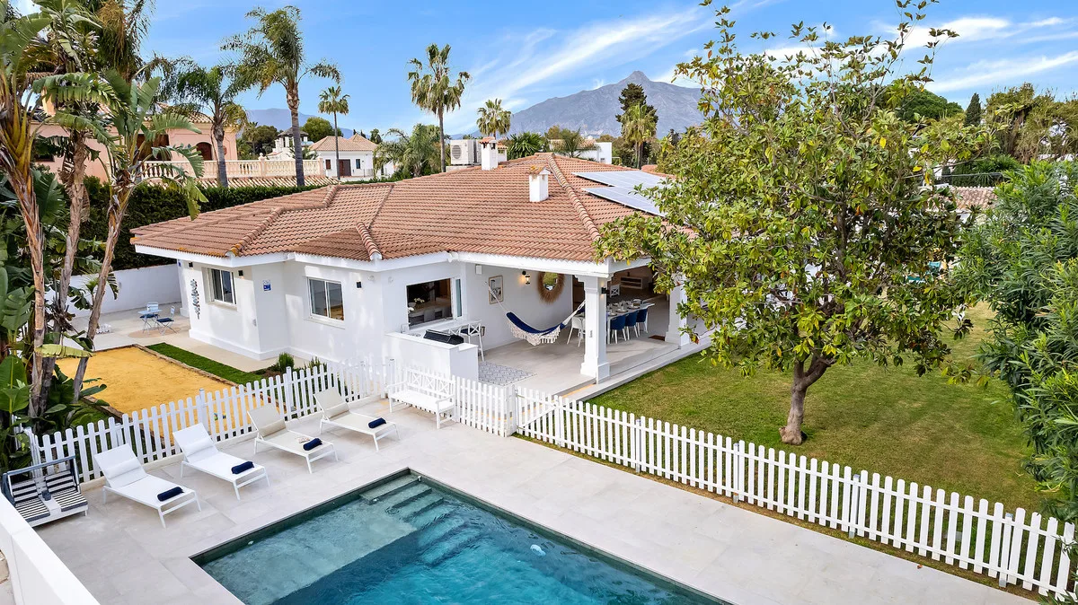 5-Bedroom Villa in Cortijo Blanco Main