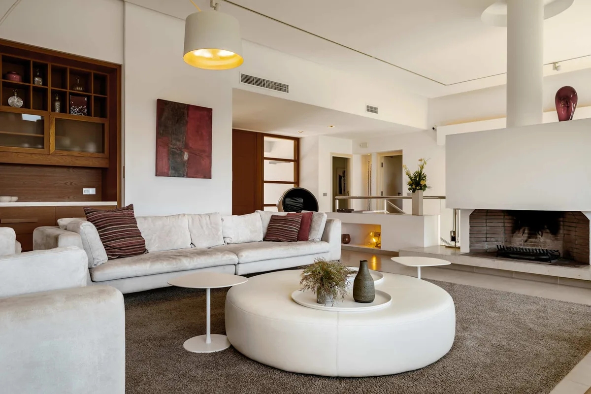 6-Bedroom Villa in The Golden Mile 5