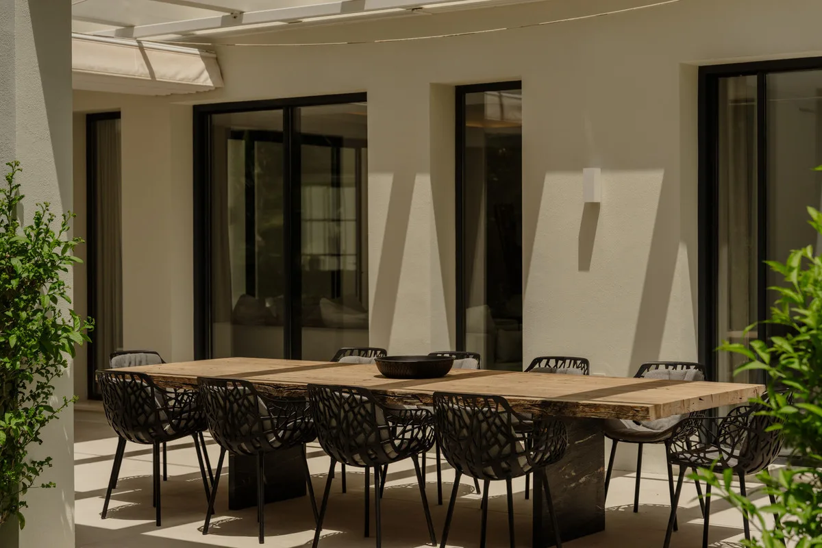 5-Bedroom Villa in Marbesa 3