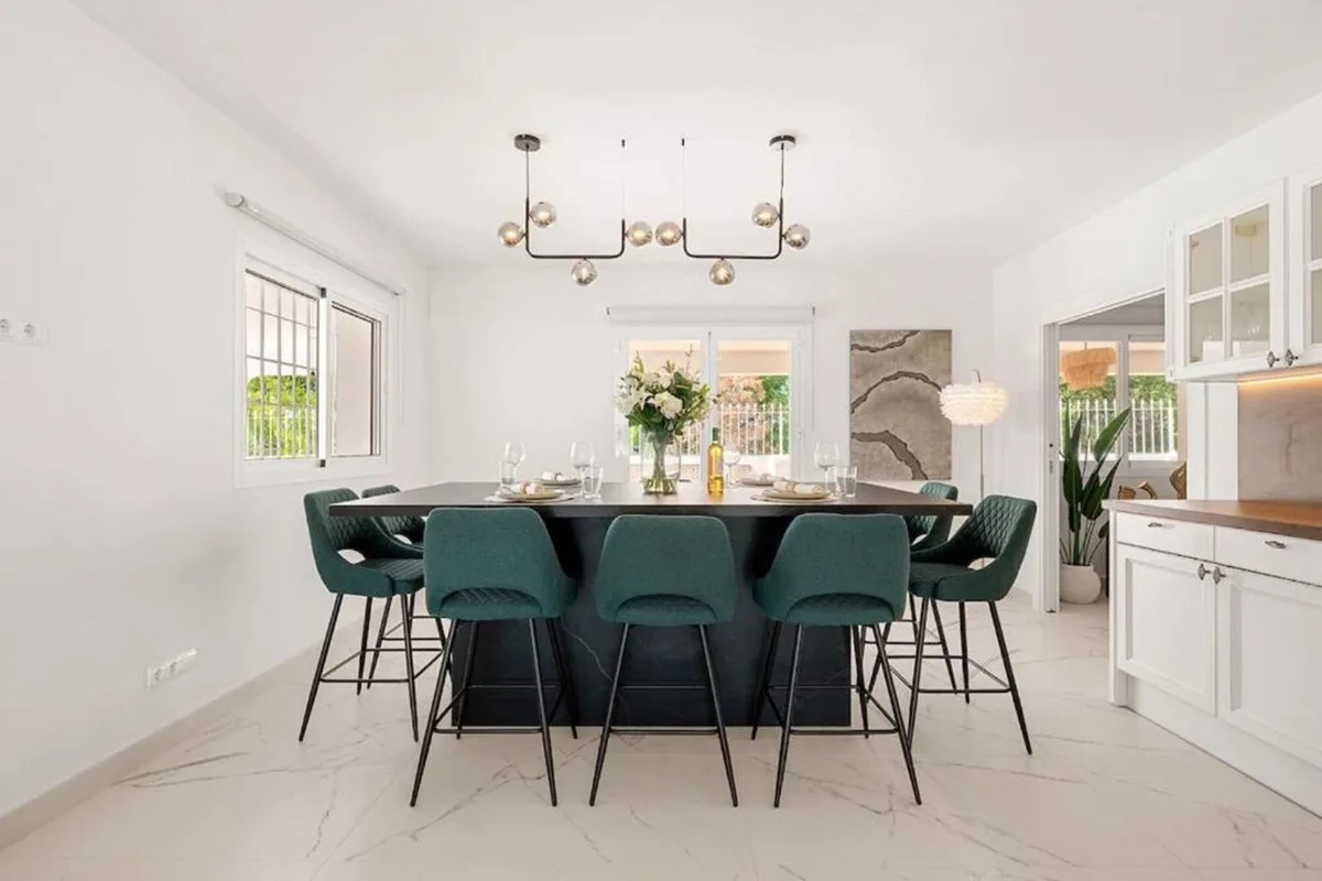 7-Bedroom Villa in Marbella 3