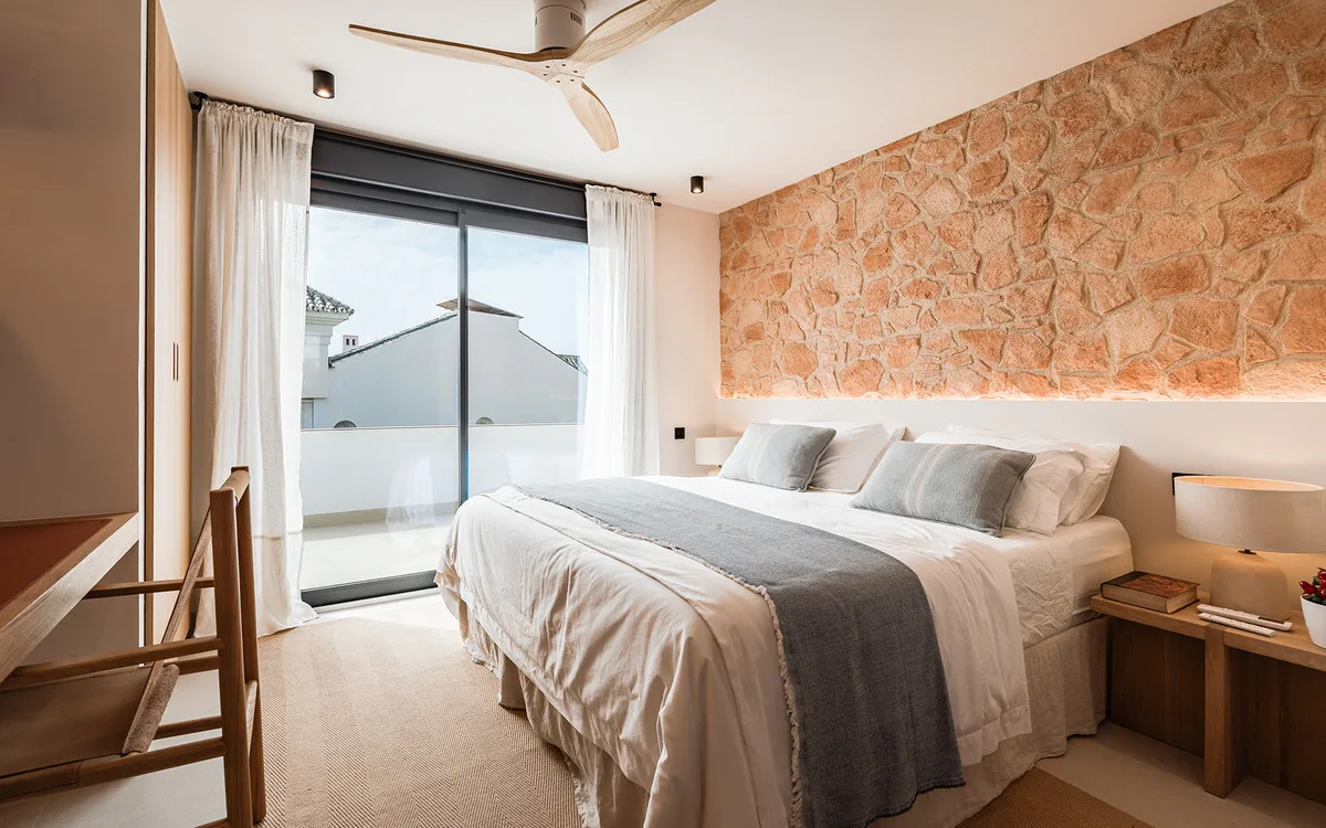 6-Bedroom Villa in Marbella 4